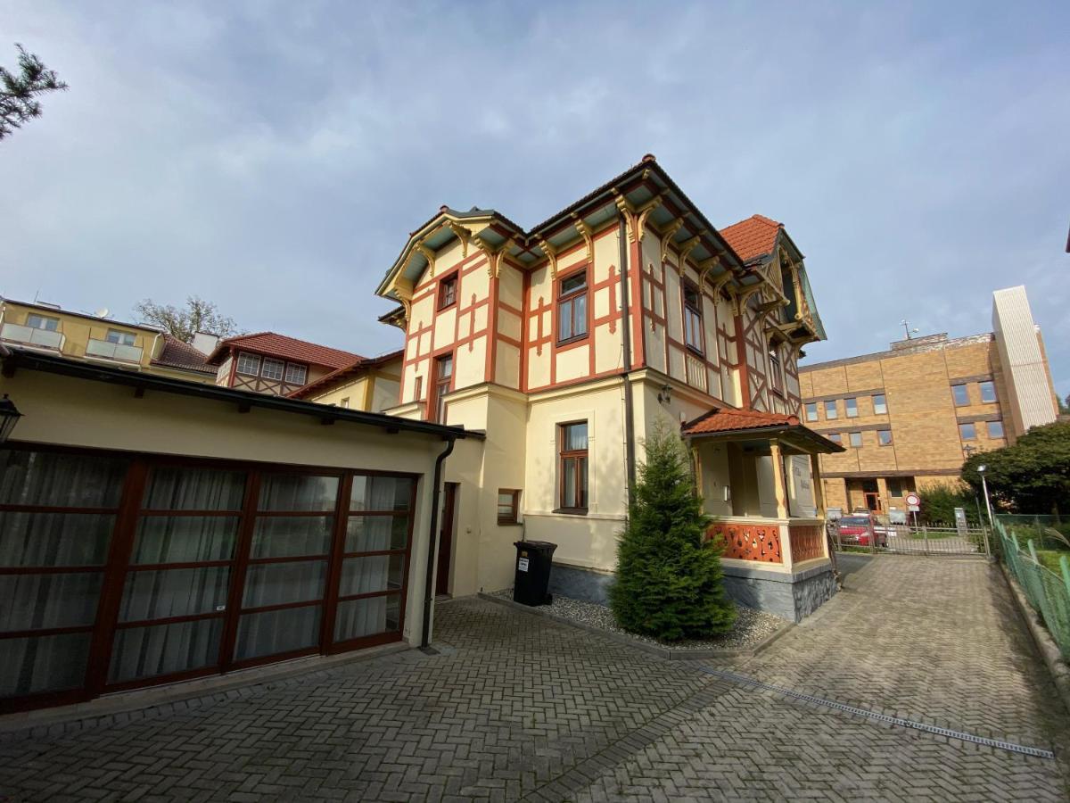 Vila Bellevue Luhačovice Exteriör bild